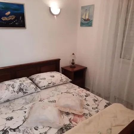 Zlosilo Apartament