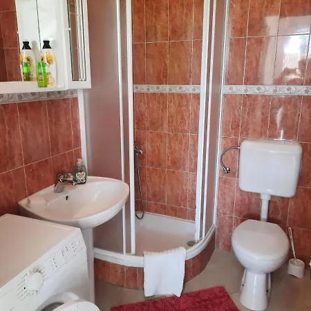Apartament Zlosilo *