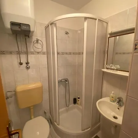 Zlosilo Lejlighed *